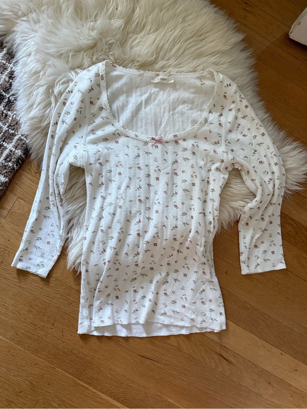 DÔEN Floral Long Sleeve Scoop Neck T-Shirt